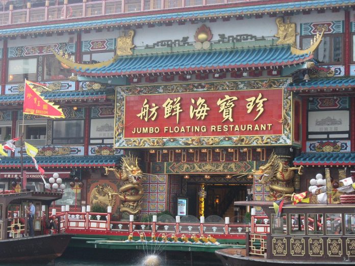 Floating Jumbo Restaurant in Hong Kong sinks