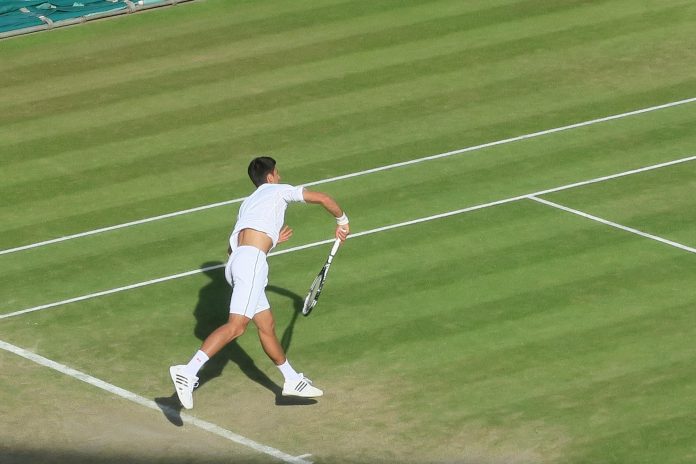 Novak Djokovic survives 4 set Wimbledon opener