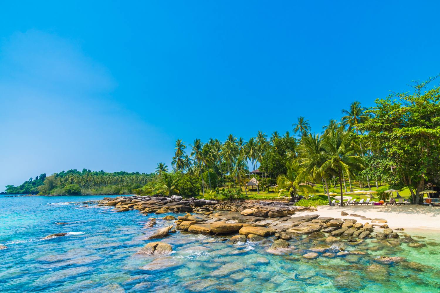 beautiful tropical beach sea